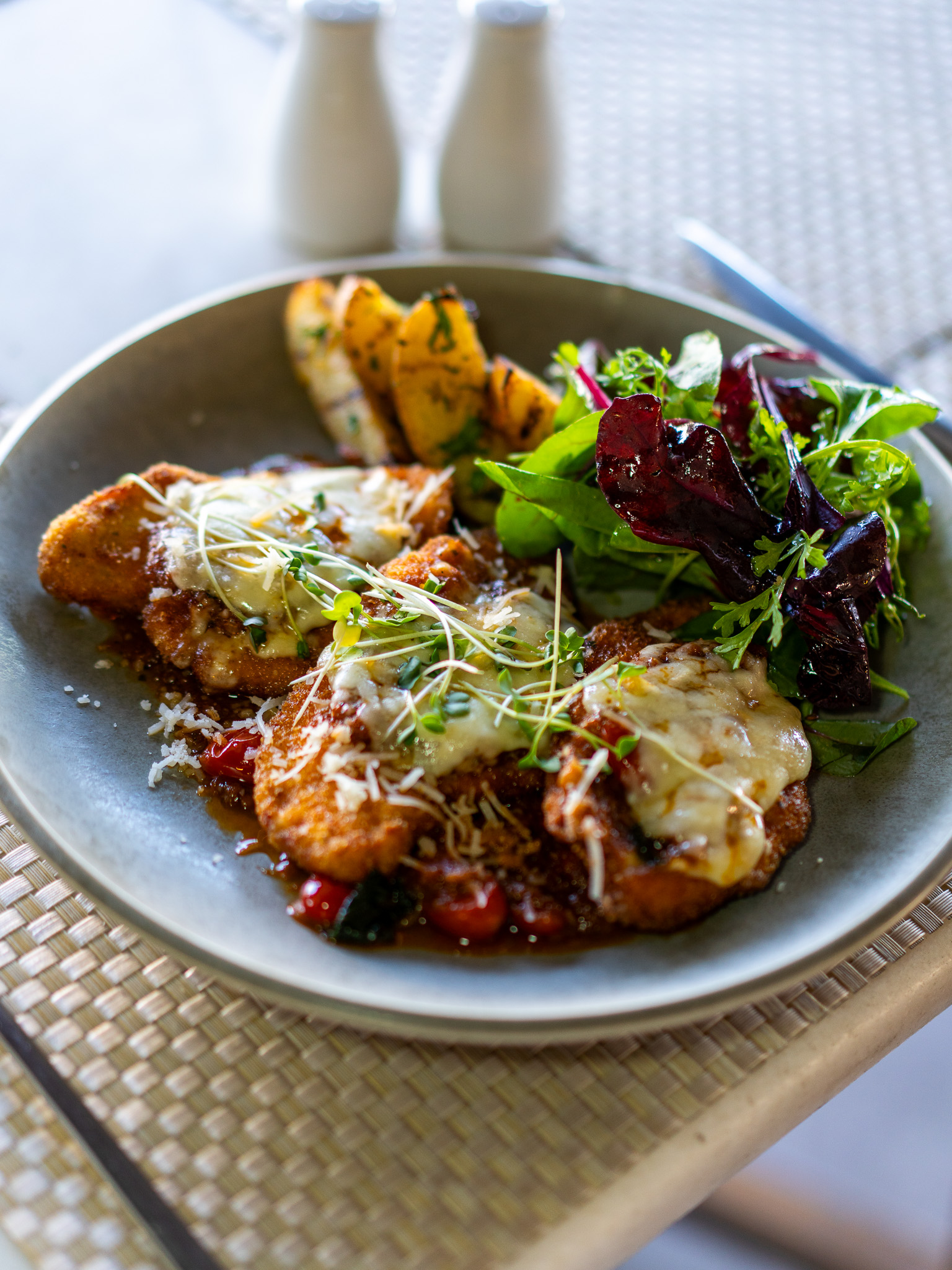CHICKEN PARMESAN